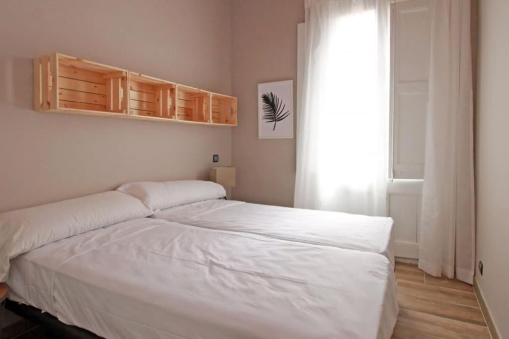 Bebarceloner Sants Apartments - 2 Bedrooms Exterior photo