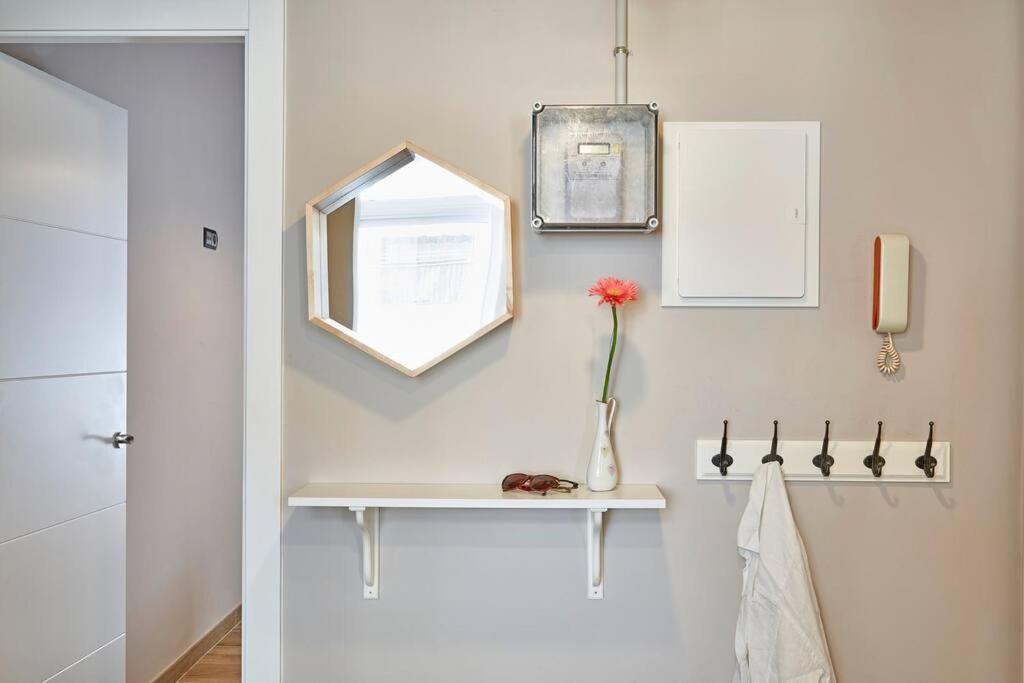 Bebarceloner Sants Apartments - 2 Bedrooms Exterior photo