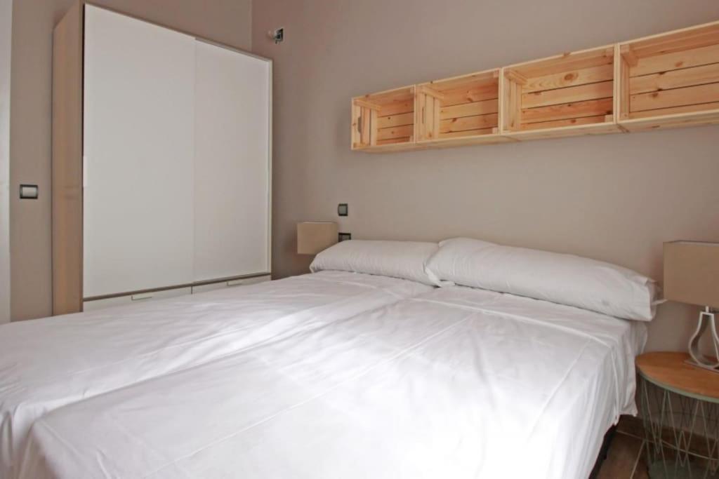Bebarceloner Sants Apartments - 2 Bedrooms Exterior photo