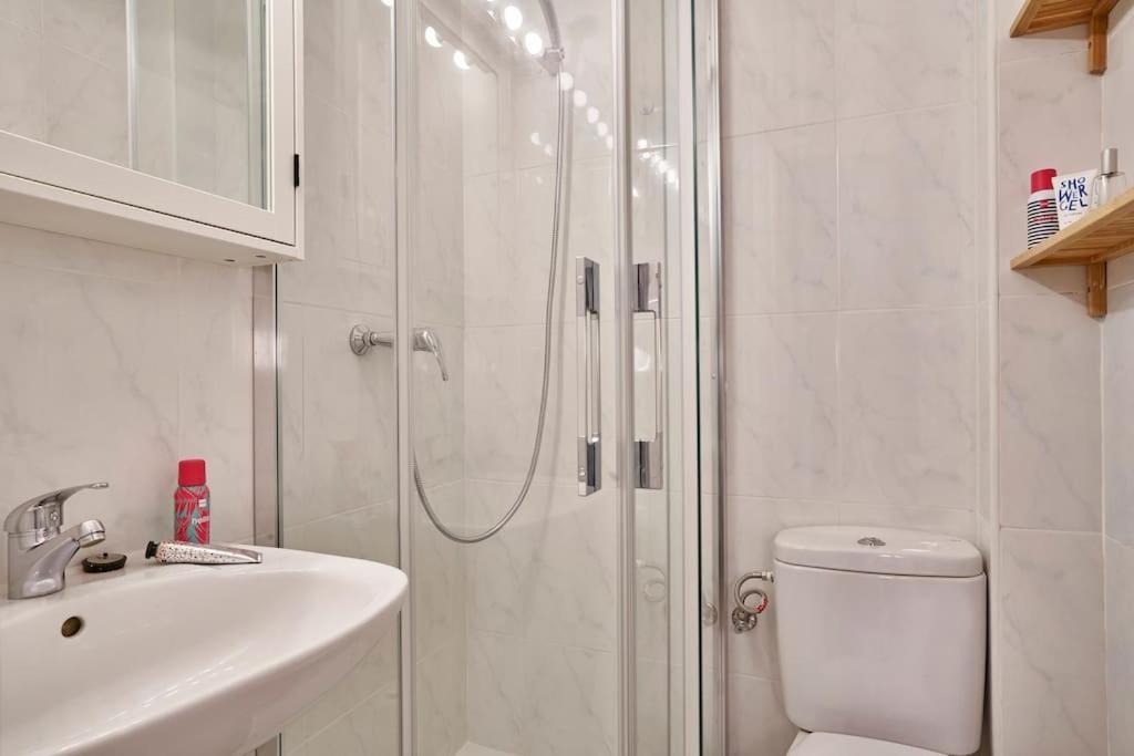 Bebarceloner Sants Apartments - 2 Bedrooms Exterior photo